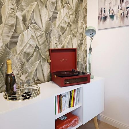 Ai Castelli Apartment - Locazione Turistica Cin It58060C2Fhnreg9A Colonna Luaran gambar