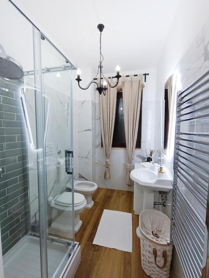Ai Castelli Apartment - Locazione Turistica Cin It58060C2Fhnreg9A Colonna Luaran gambar